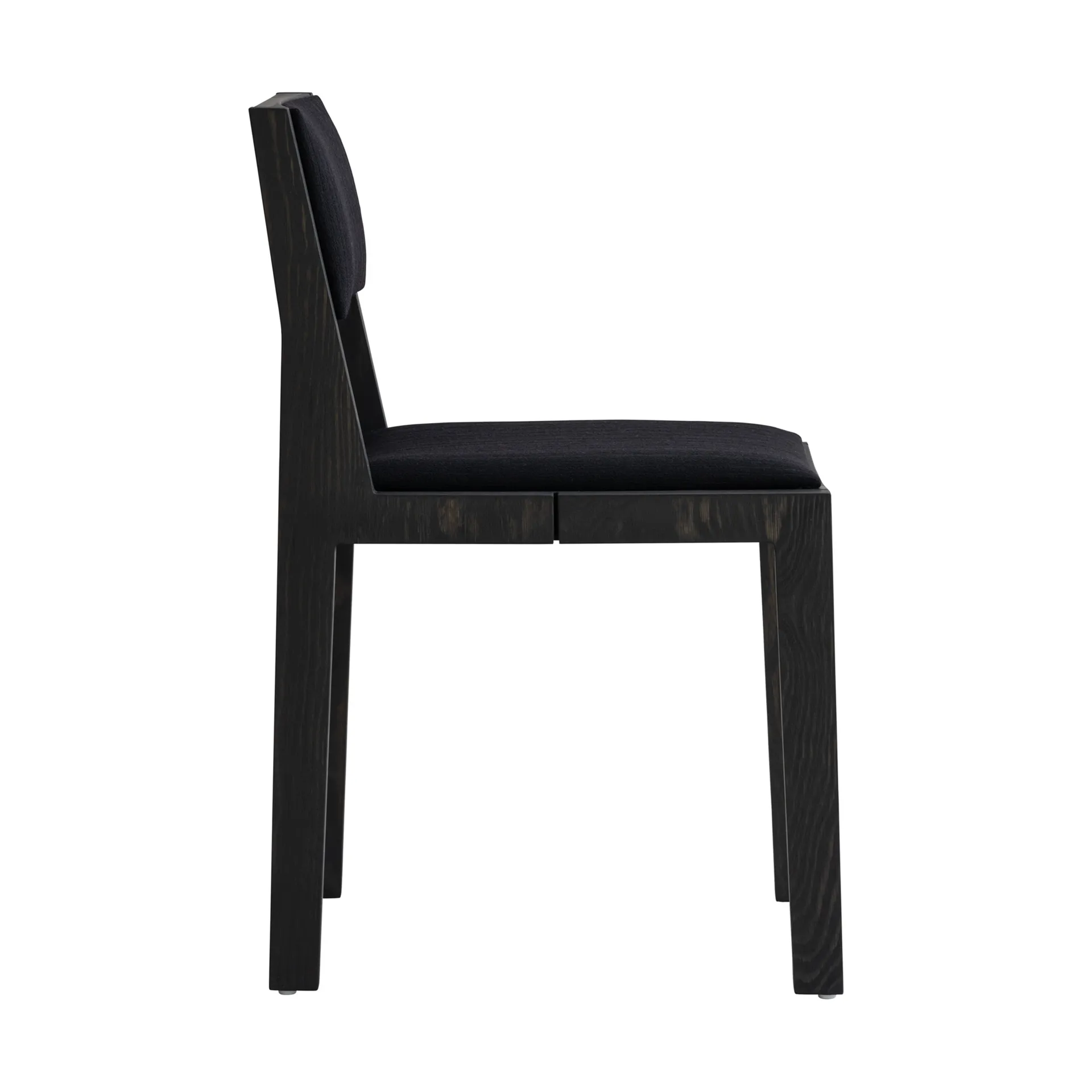 016 Maasto Dining Chair stol, Sortbejset fyrretræ, frontbeklædt i sort Vaarnii