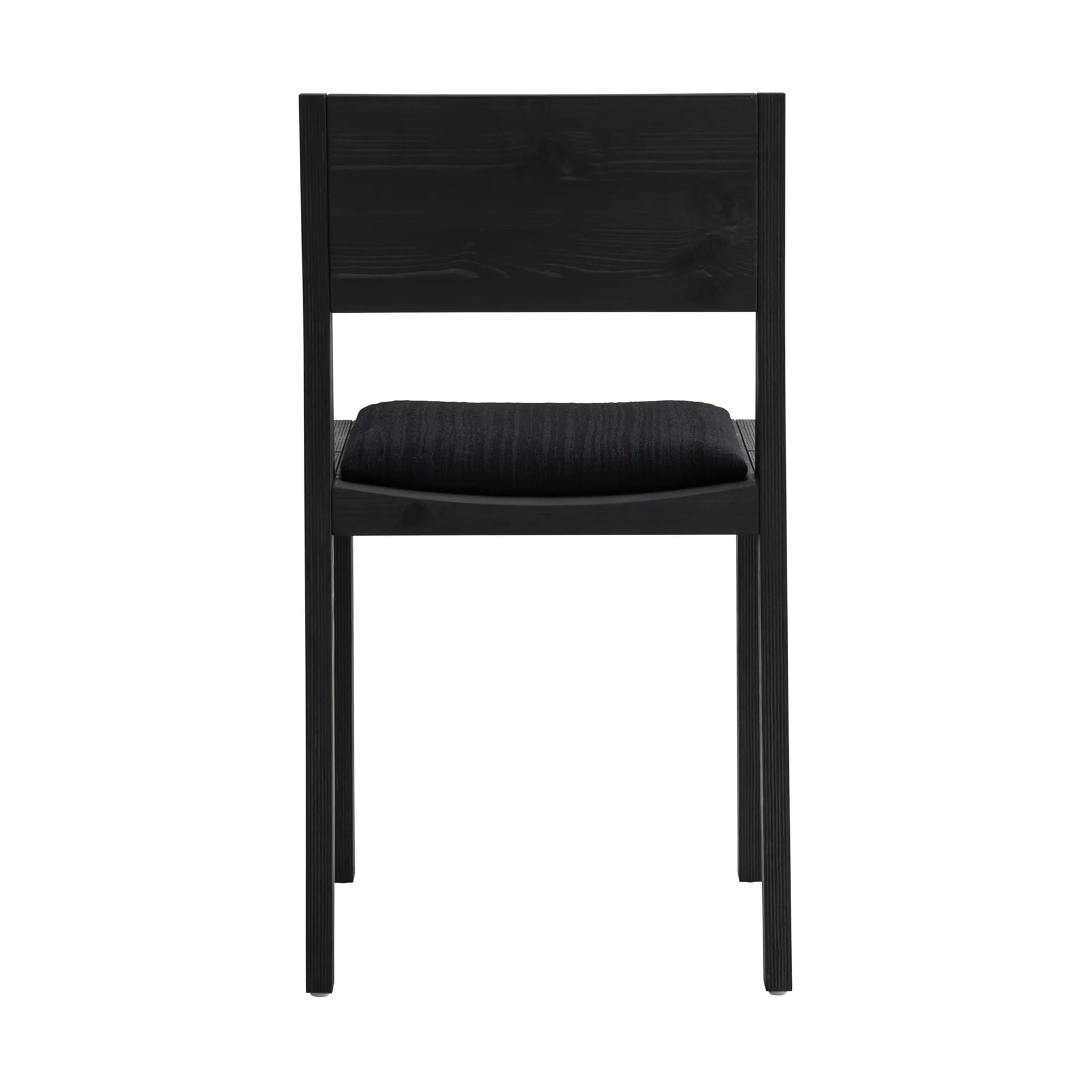 016 Maasto Dining Chair stol, Sortbejset fyrretræ, frontbeklædt i sort Vaarnii