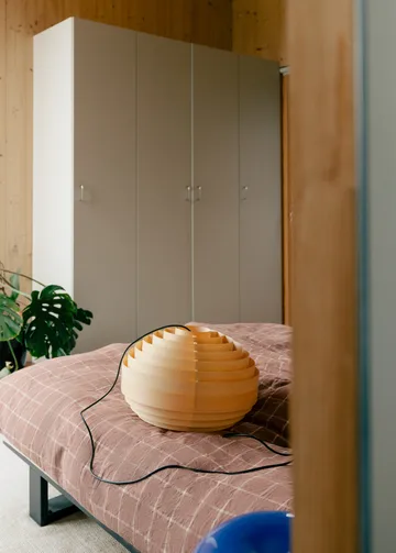 1002 Hans Pendant pendel - Mat olievokset fyrretræ, Ø46 cm - Vaarnii