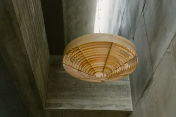 1003 Hans Pendant pendel - Mat olievokset fyrretræ, XL Ø90 cm - Vaarnii