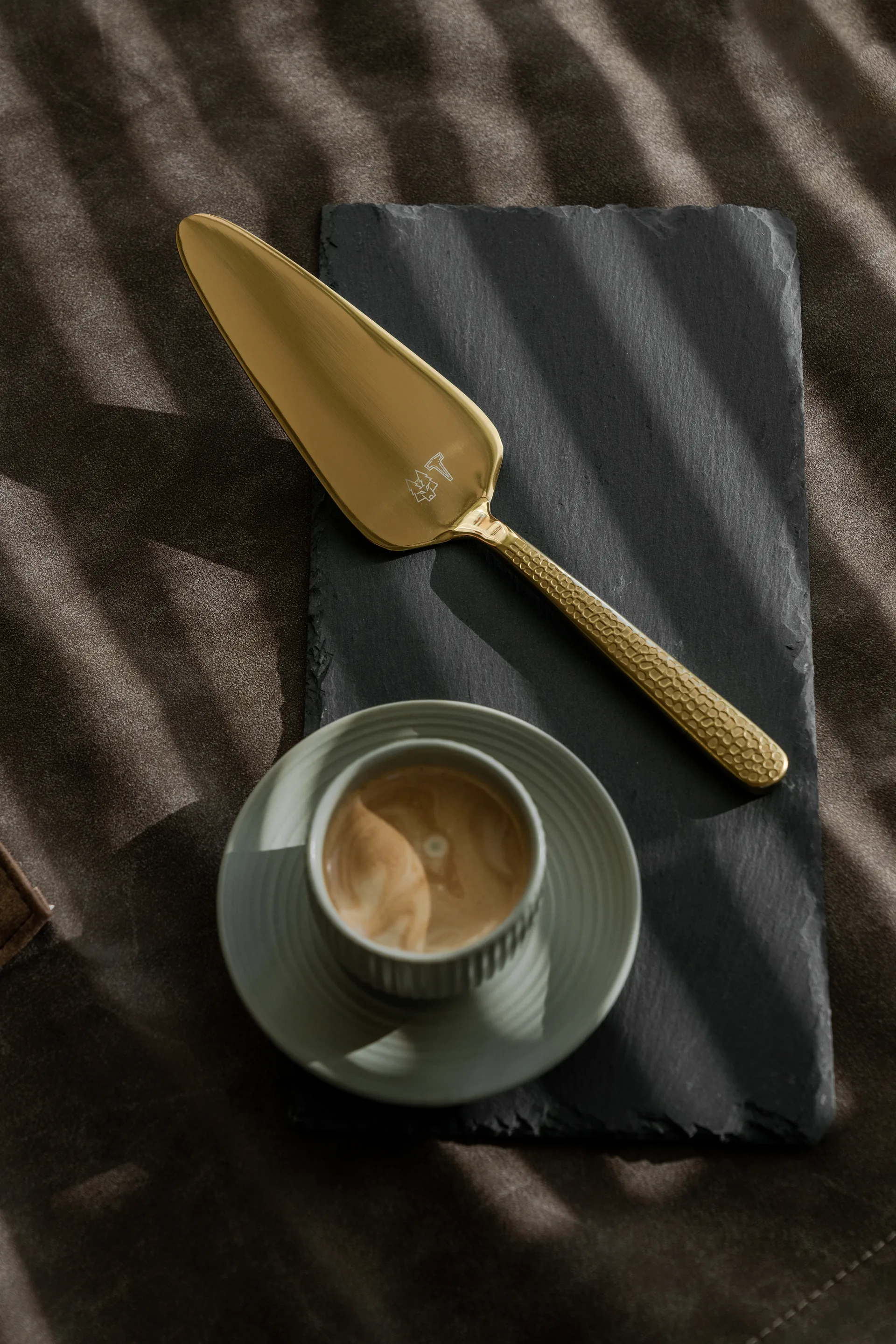 Duga espressokop med underkop 4-pak, Hvid, sandgrå, antracit, sort Vargen & Thor