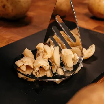 Frost kartoffelpresser - Rustfrit stål, 28 cm - Vargen & Thor