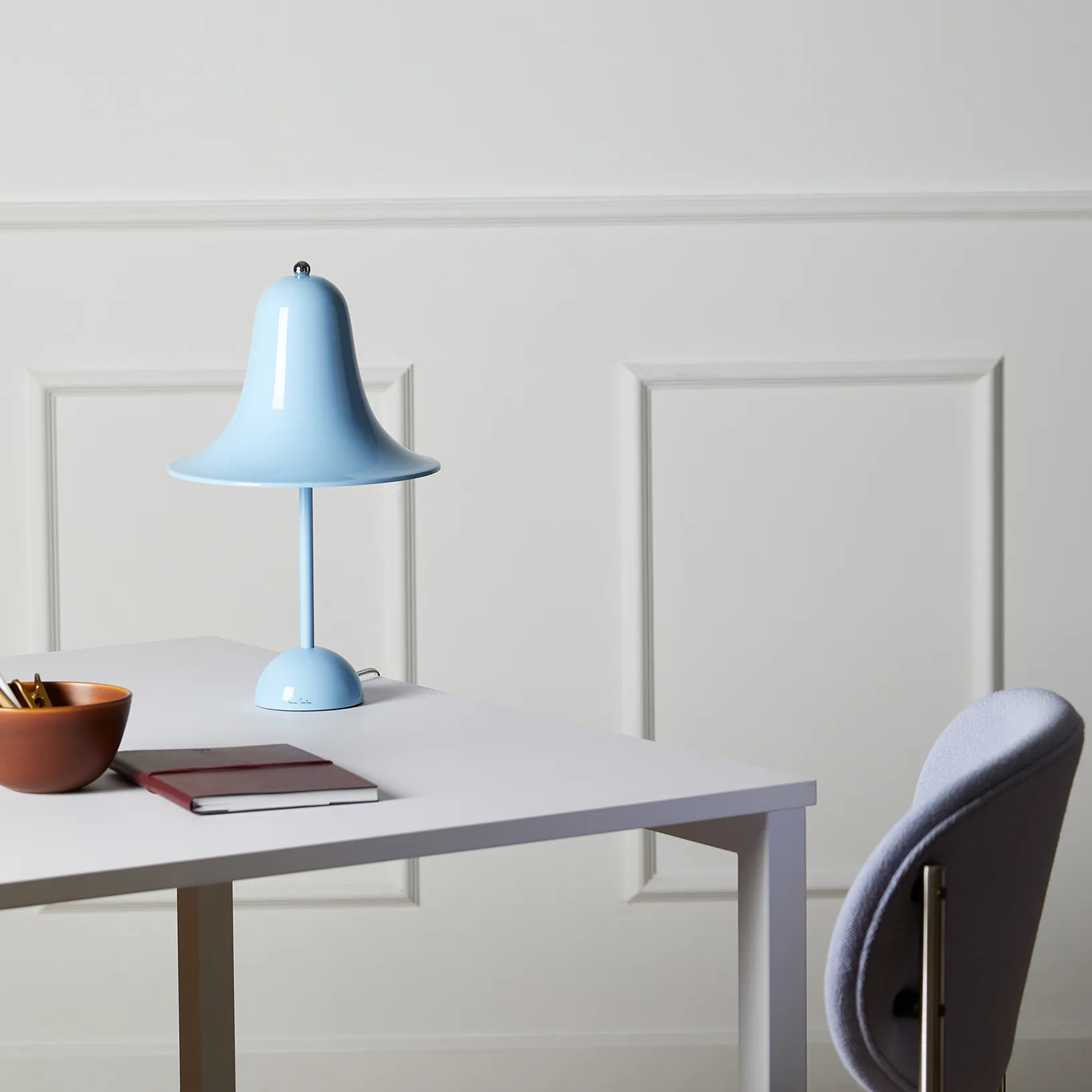 Pantop bordlampe Ø23 cm, Light blue Verpan