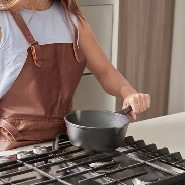 Støbejernskasserolle Ø22 cm - Mat sort - Victoria