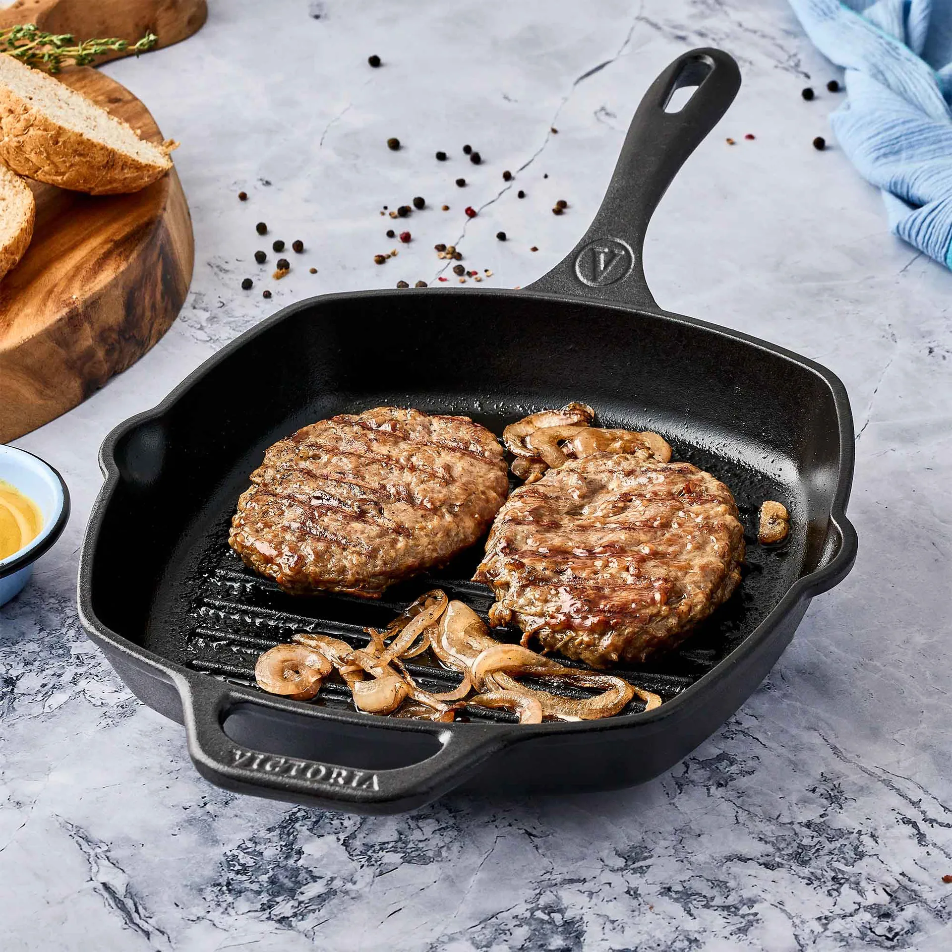 Victoria firkantet grillpande støbejern enameled, 44,1x28,4 cm Victoria