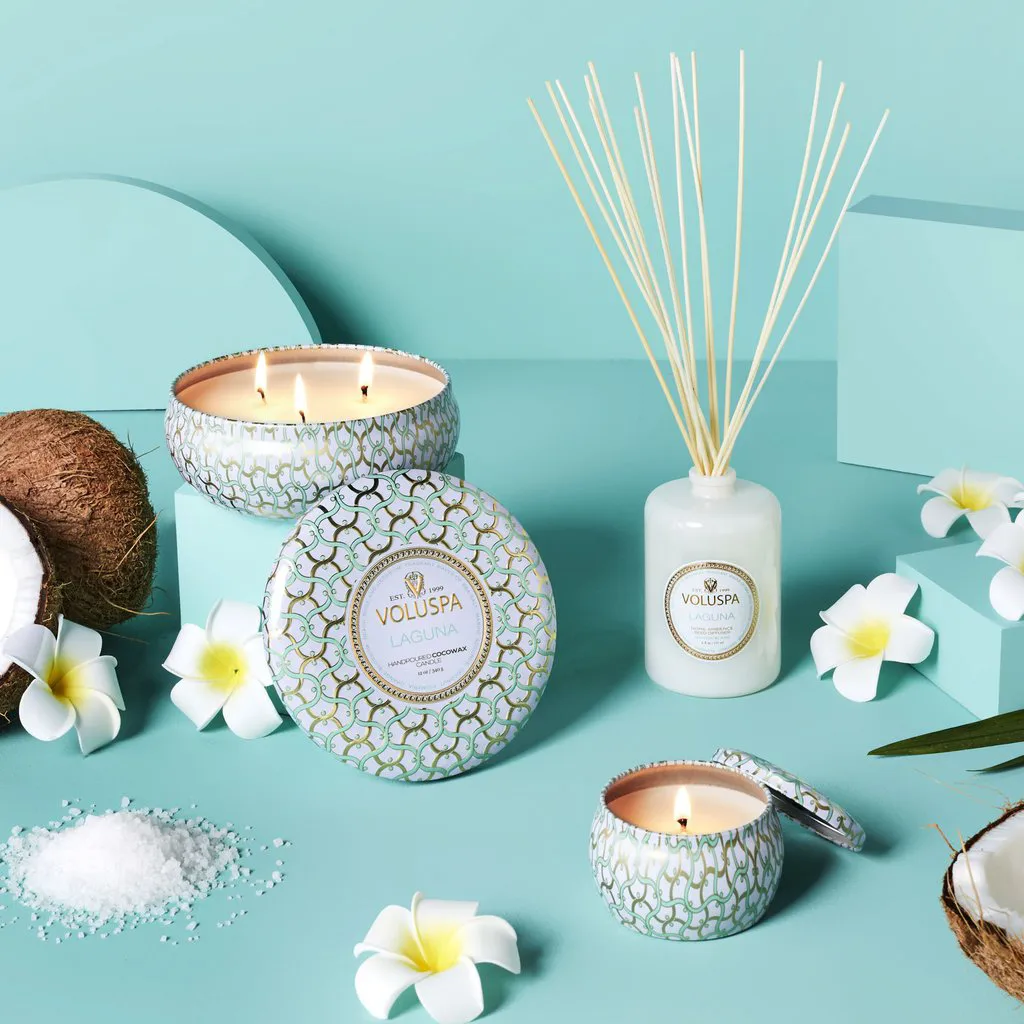 Maison Blanc 3-wick Tin duftlys 40 timer, Laguna Voluspa