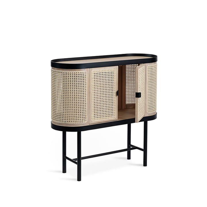 Be My Guest barskab, rattan, hvidolieret eg, sort stålstel Warm Nordic
