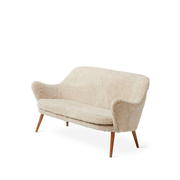 Dwell sofa - 2-pers. fåreskind moonlight, ben i røget eg - Warm Nordic