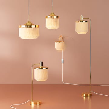 Fringe gulvlampe - pale pink, messingbelagt stål - Warm Nordic