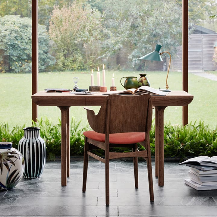 Gesture stol, polstret sæde & ryg - stof brick red, ryglæn læder, sortlakeret bøgetræsstel - Warm Nordic