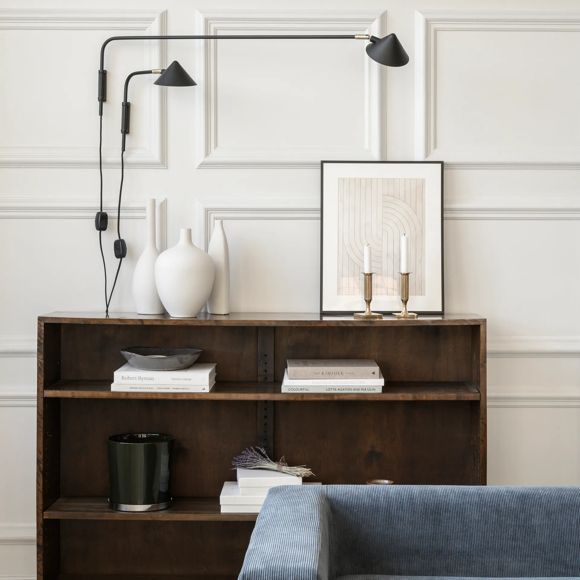 Kelly væglampe lang arm, Sort/Guld Watt & Veke