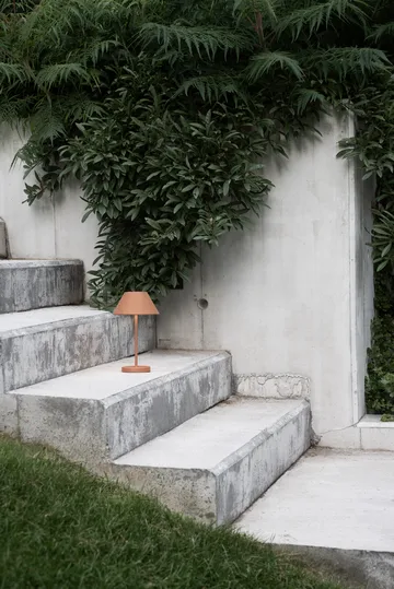 Teya bordlampe portable - Terracotta, Ø15×26 cm - Watt & Veke