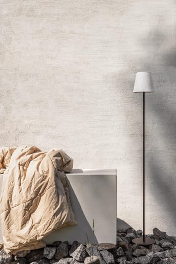 Tyra floor bærbar gulvlampe Ø14 cm - Coffee - Watt & Veke