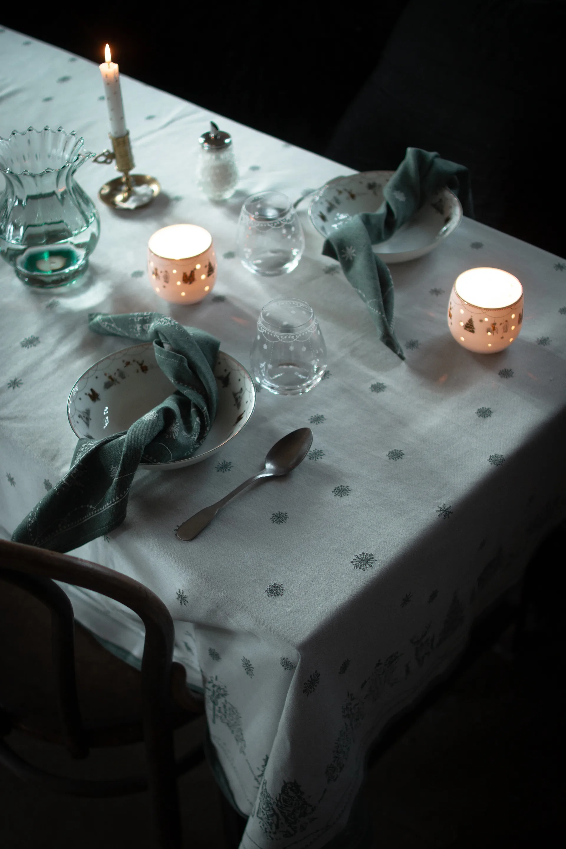 Julemorgen dug, Hvid-grøn, 140x240 cm Wik & Walsøe