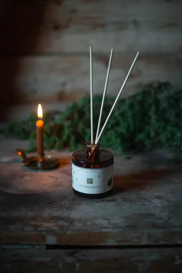 Julemorgen Story duftpinde - 100 ml - Wik & Walsøe