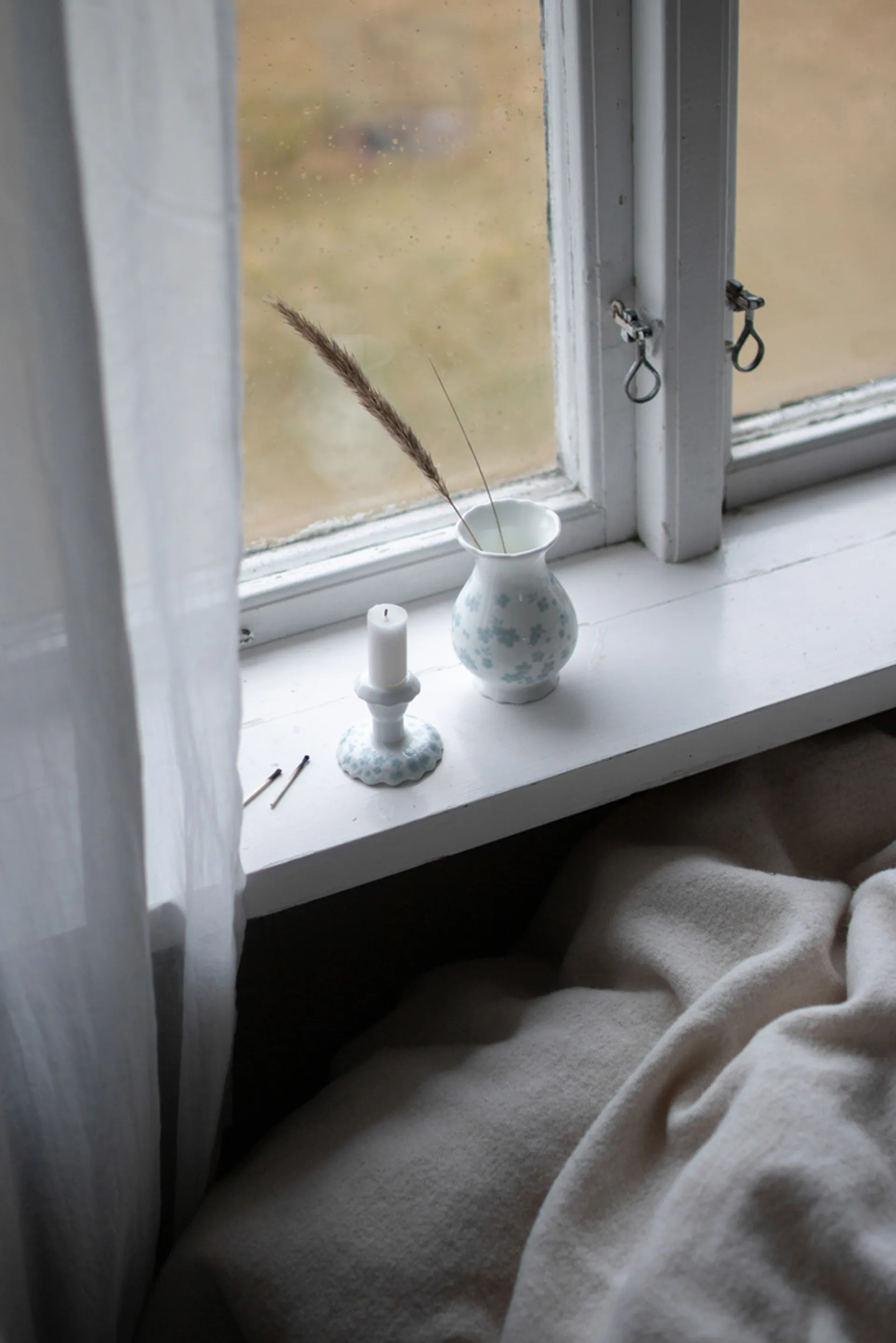 Slåpeblom lysestage 5,5 cm, Blå Wik & Walsøe