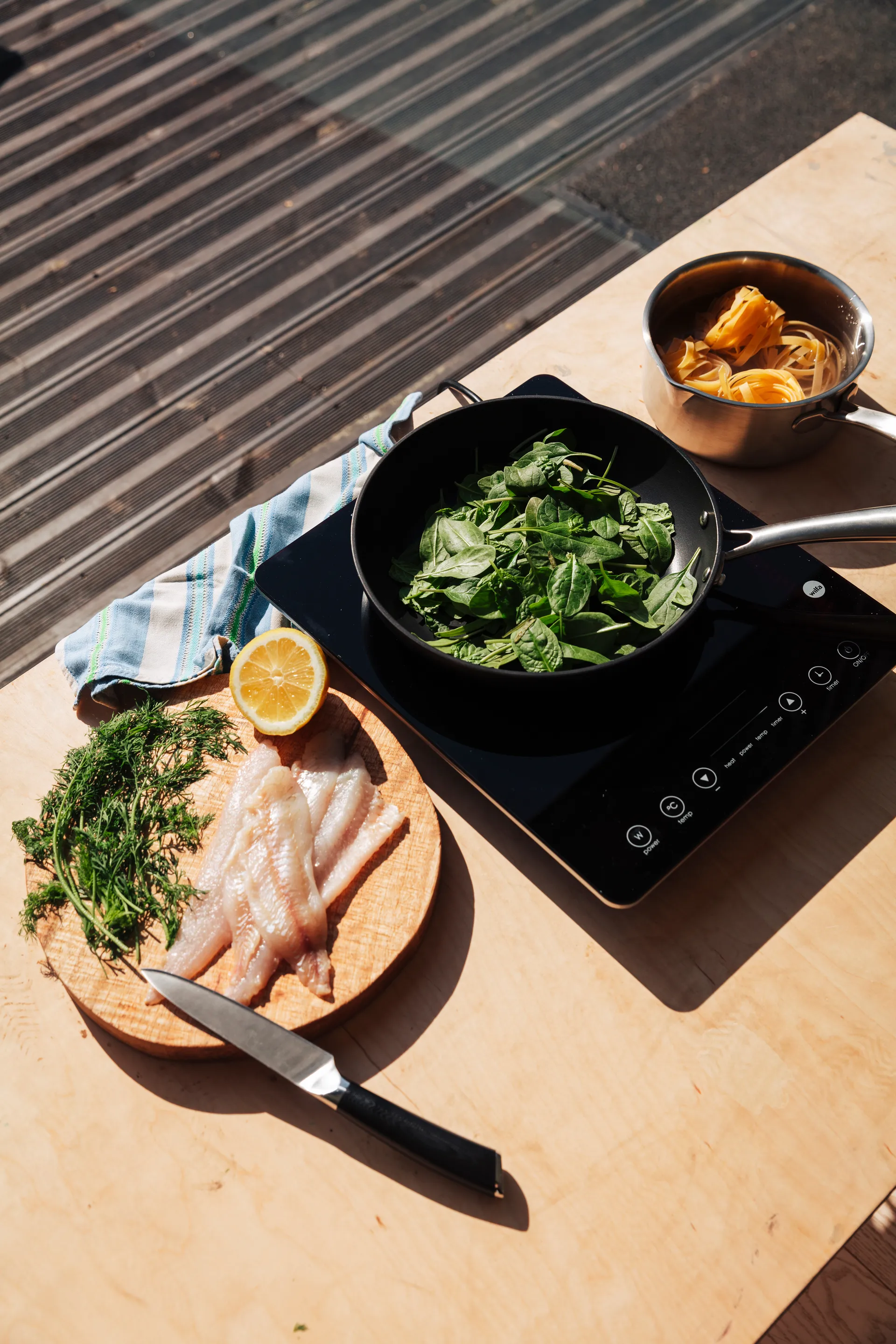 ICP-1800B Kogeplade Induktion, Sort Wilfa