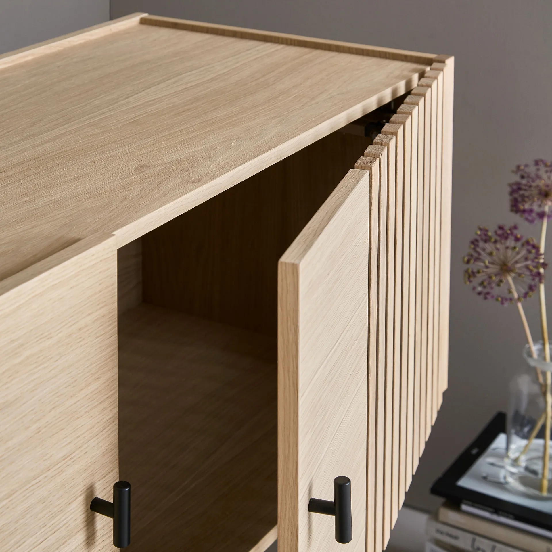 Array sidebord, 120 cm, Hvidpigmenteret egetræ Woud