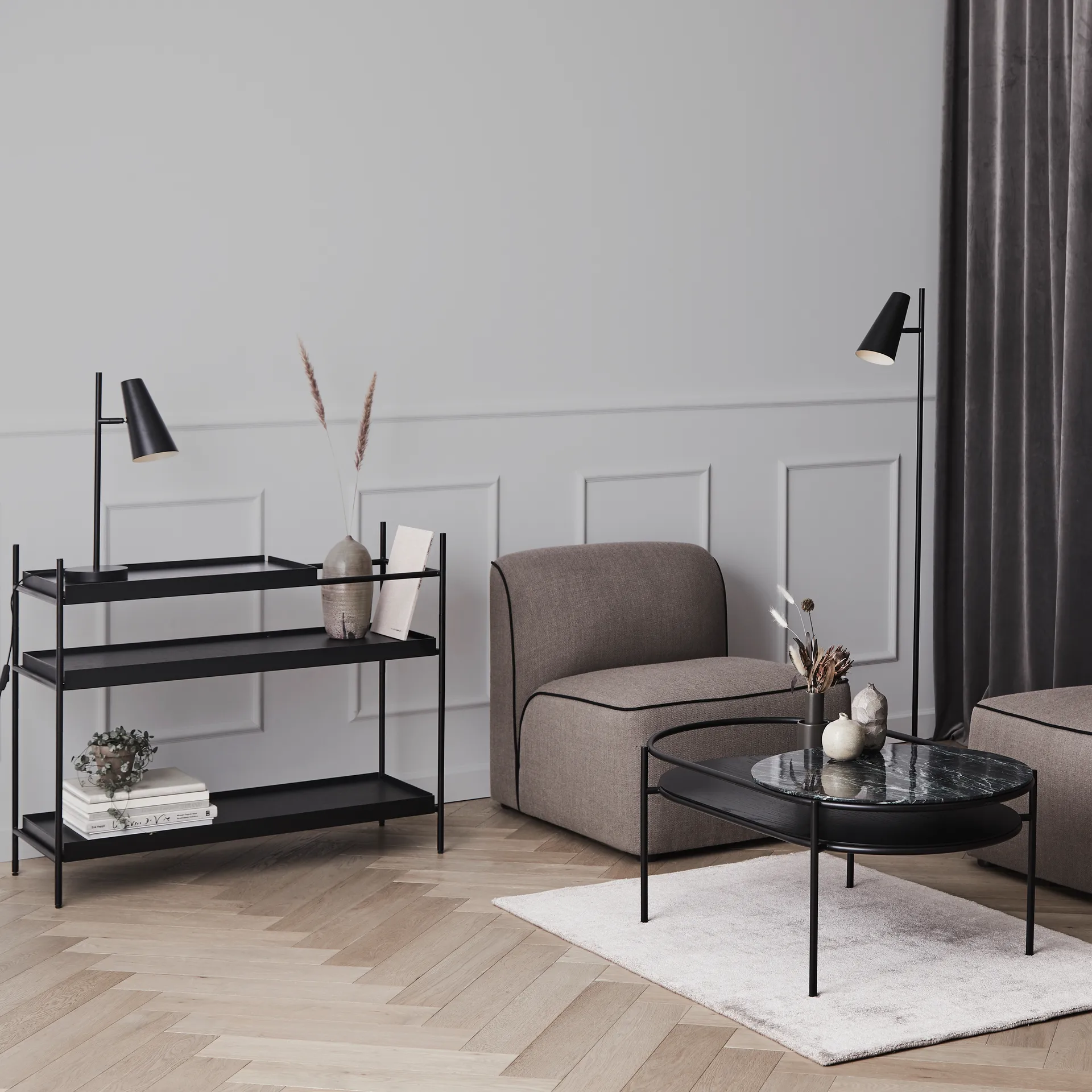 Cono bordlampe, Sort Woud