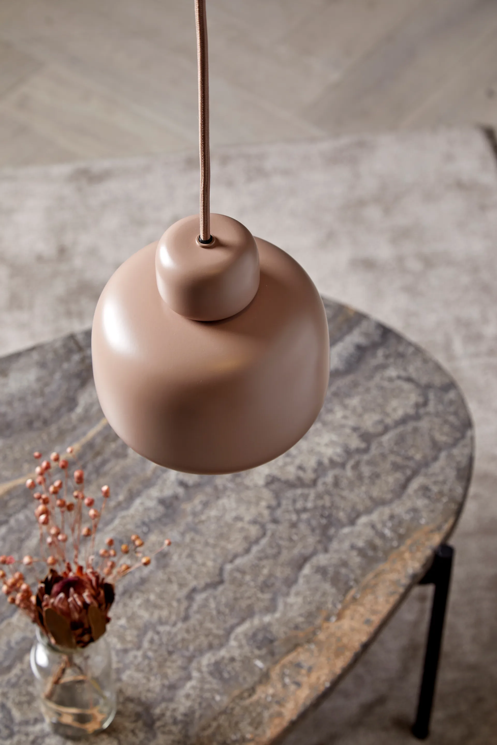 Stone loftslampe small, Dusty rose Woud