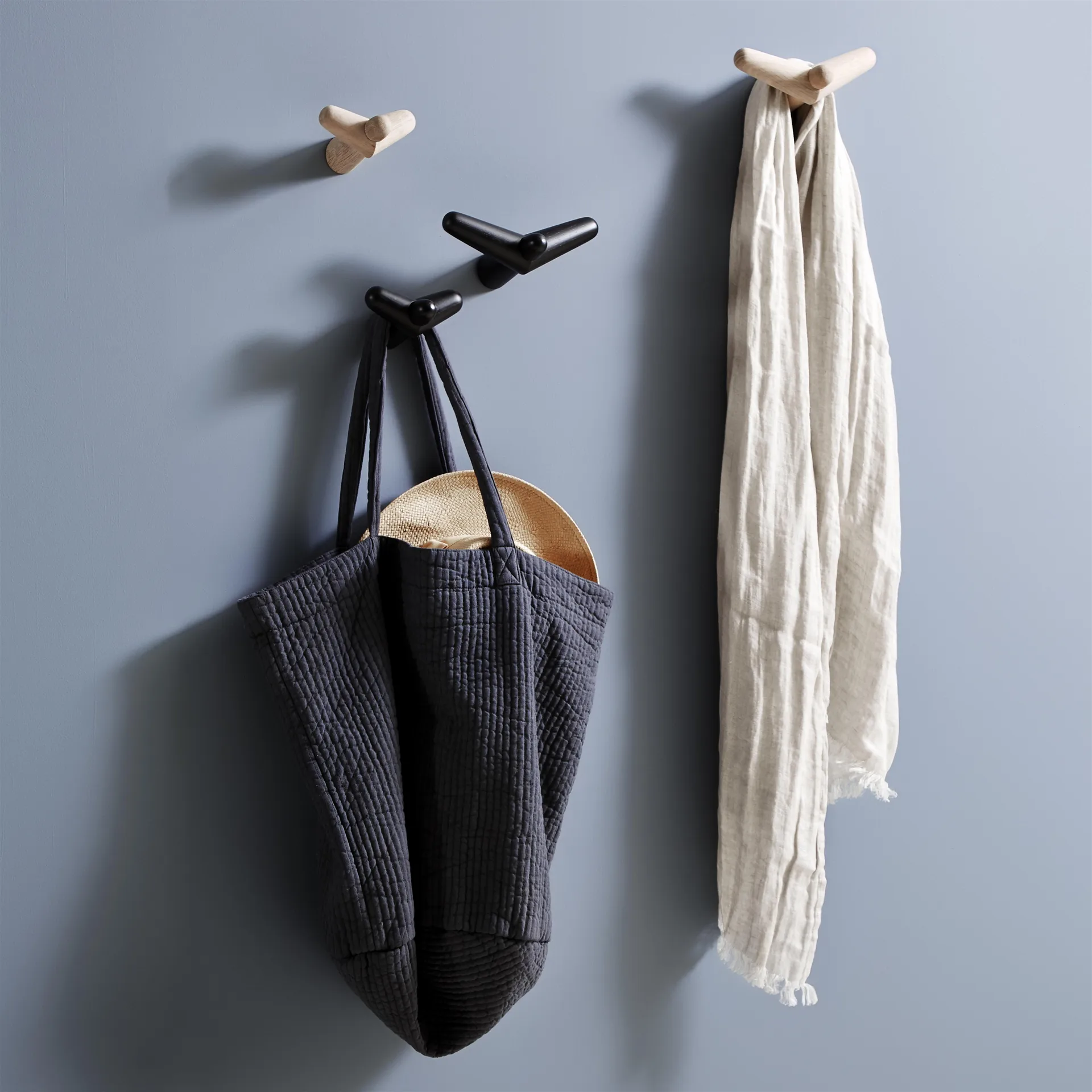 Tail wing knage small, eg Woud