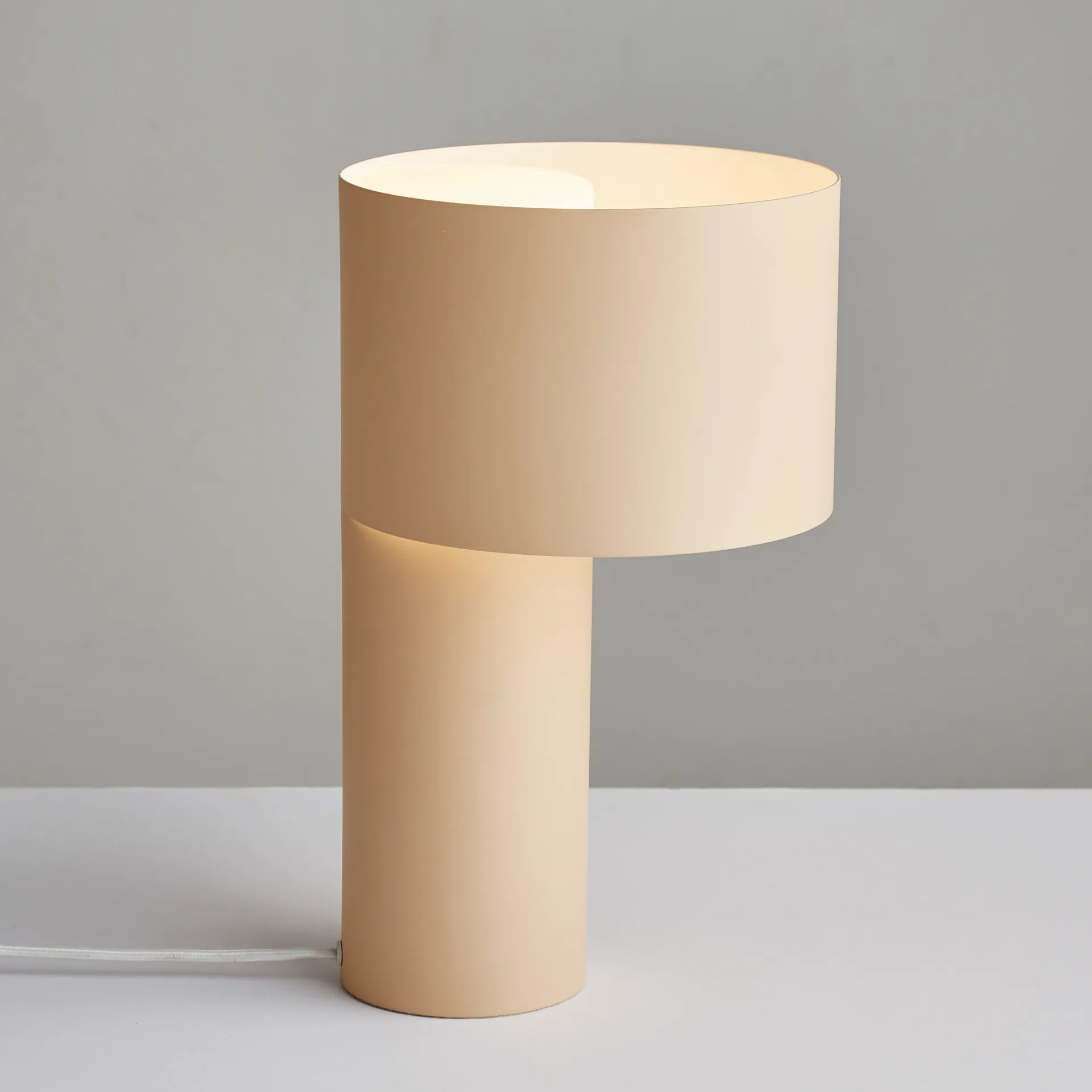 Tangent bordlampe, sand Woud