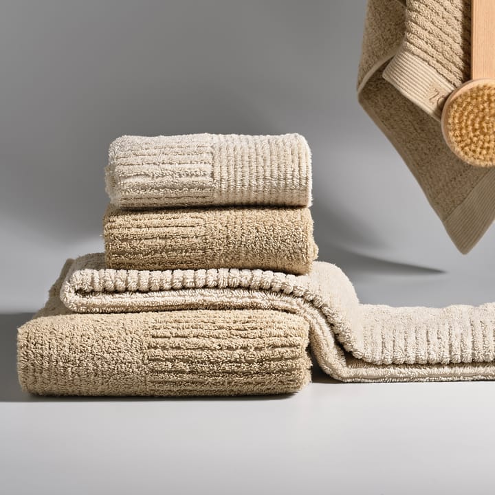 Classic håndklæde 50x100 cm - Warm sand - Zone Denmark