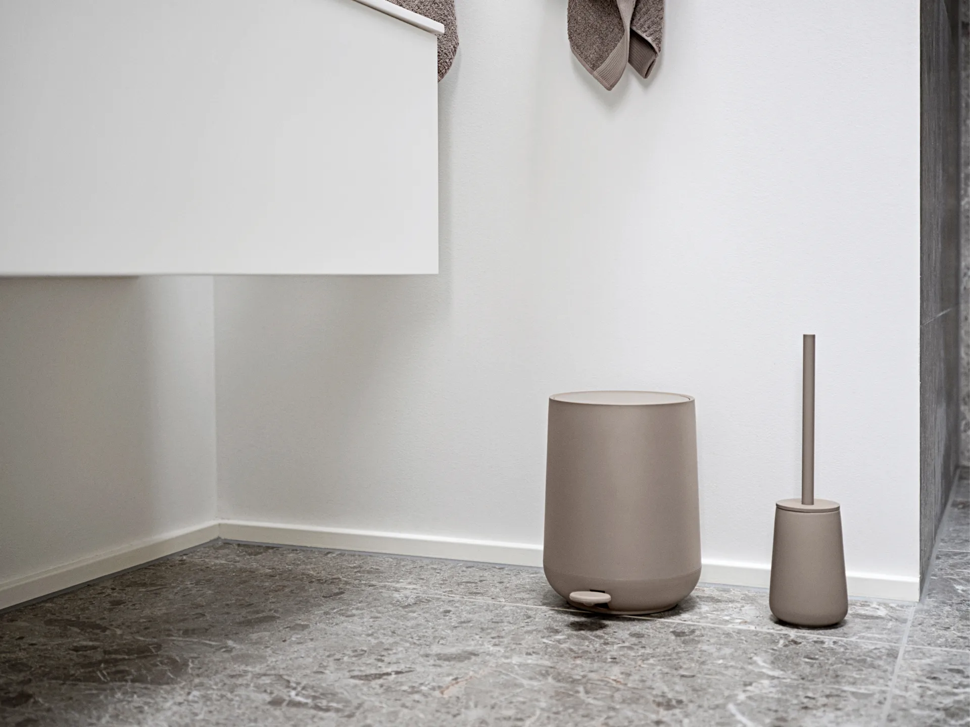Nova pedalspand 5 l, Taupe Zone Denmark