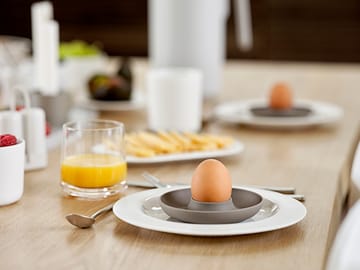 Singles æggebæger 4-pak med holder - Taupe - Zone Denmark