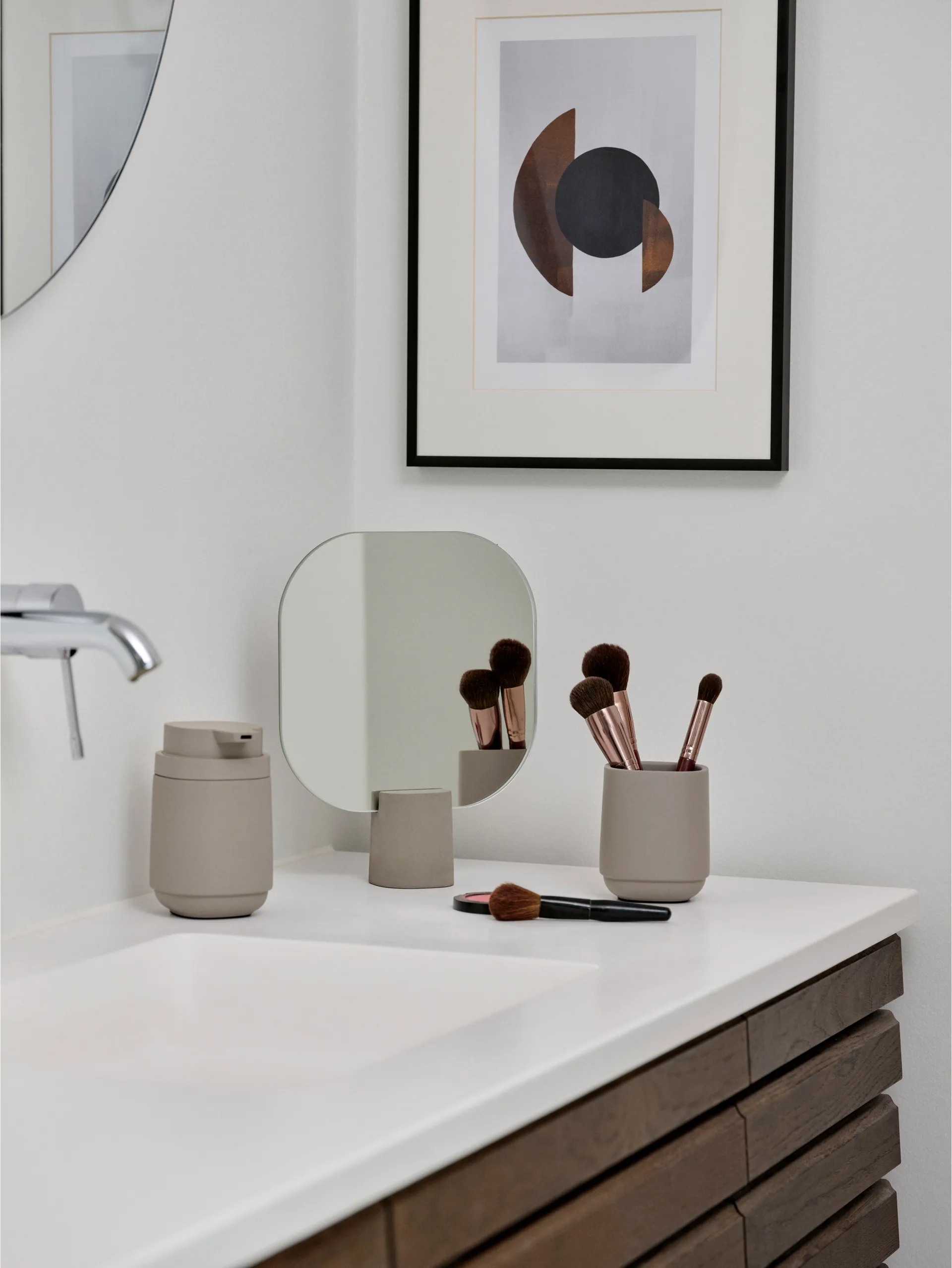 Time bordsspejl 26,5 cm, Concrete Zone Denmark