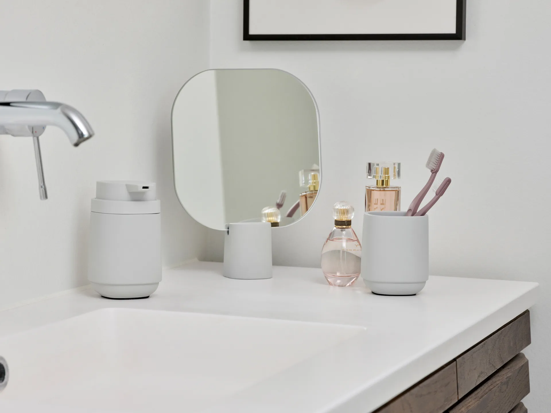 Time bordsspejl 26,5 cm, Soft Grey Zone Denmark