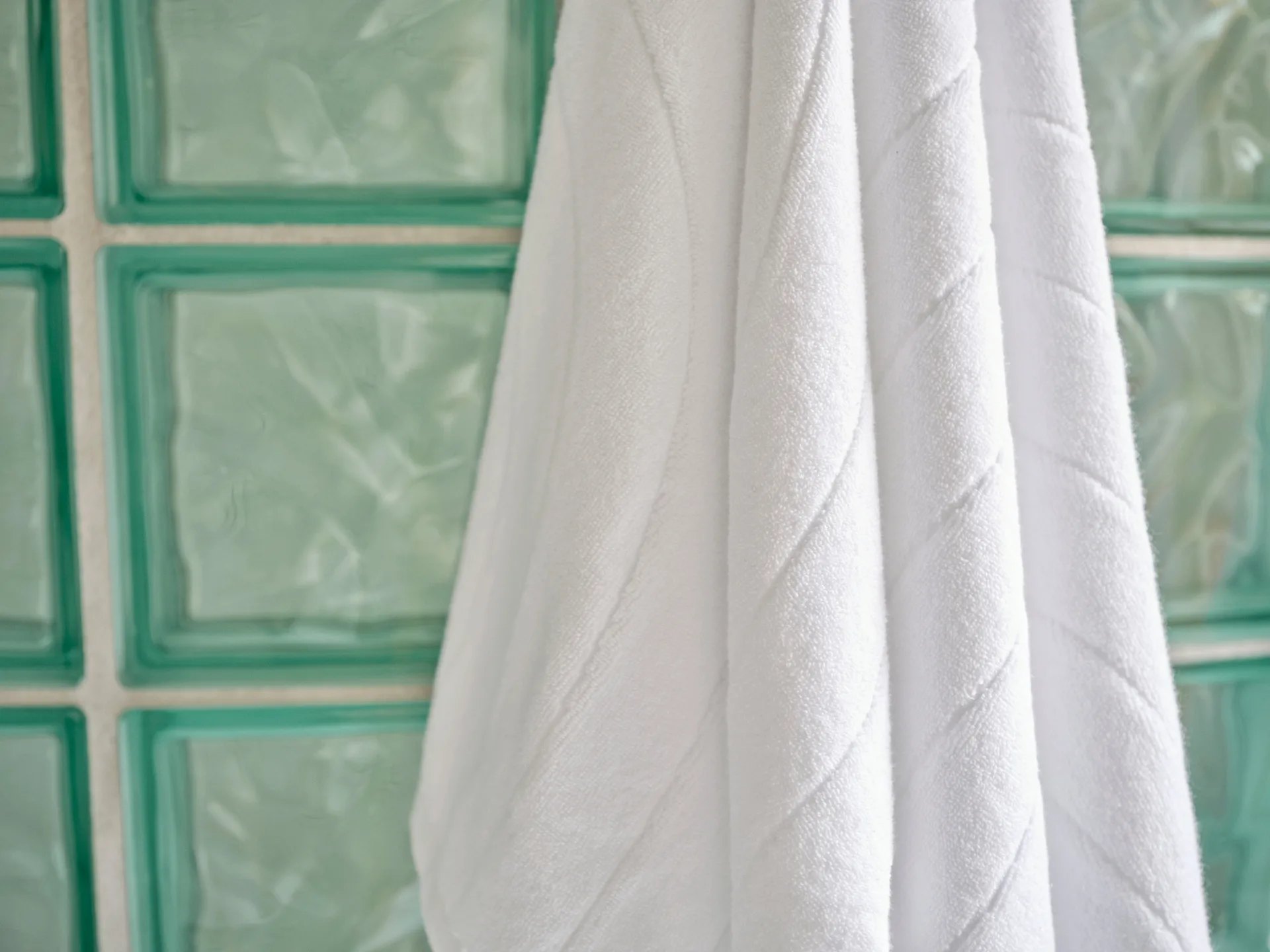 Time håndklæde 50x100 cm, White Zone Denmark