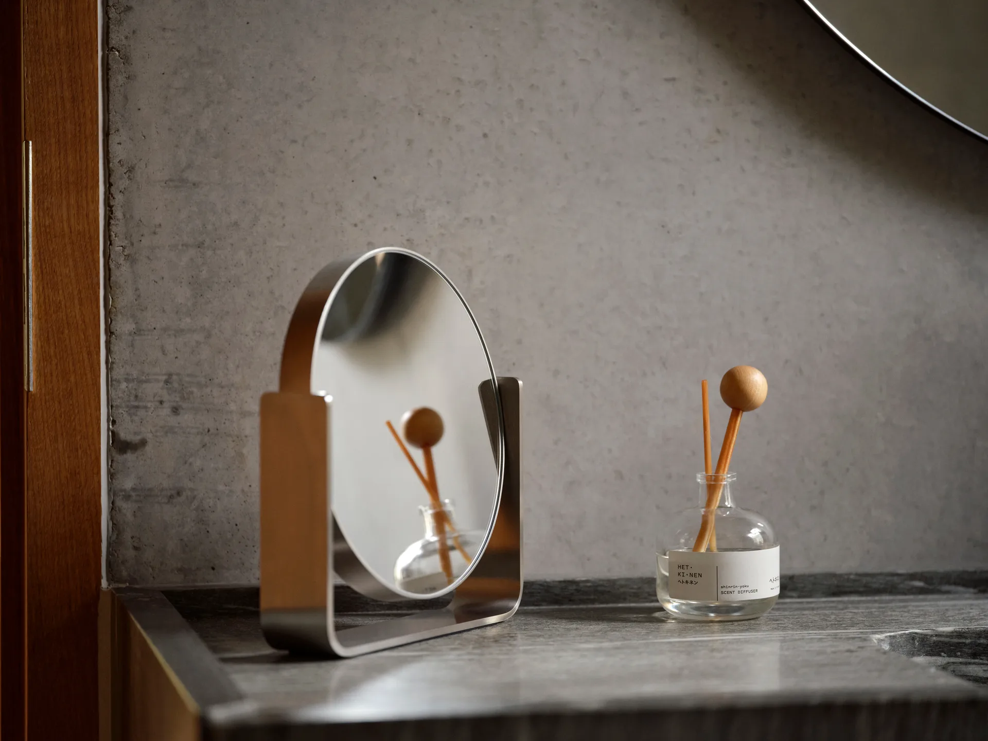 Ume bordspejl med 5x forstørrelse 19x19,5 cm, Stål Zone Denmark