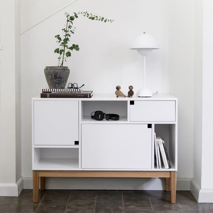 Citti 6x3 skab, white, understel i egetræ, mat lak Zweed