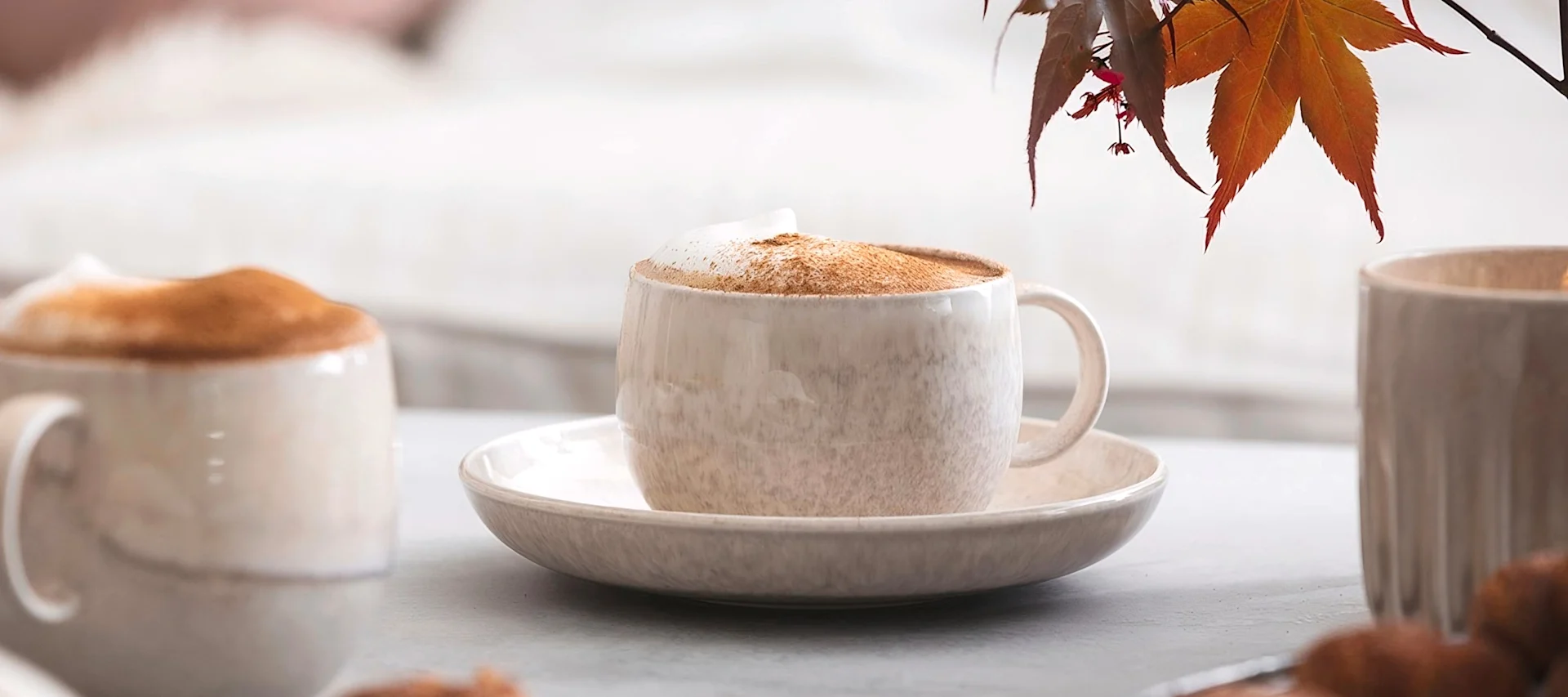 Fika er mere end bare en simpel kaffepause. Her kan du se en kop kaffe fra Perlemor-kollektionen fra Villeroy & Boch.