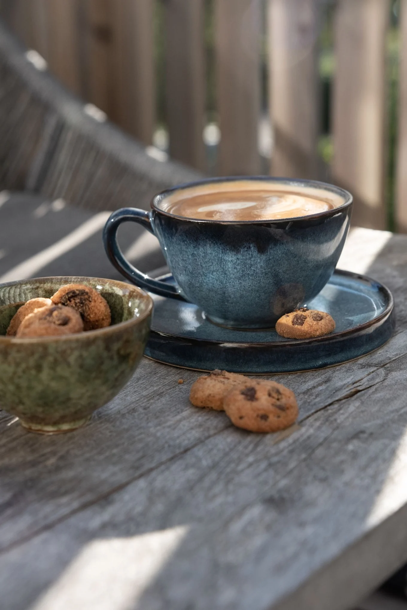 Stilren, men rustik - giv Jade koppen med underkop fra Byon i fars dags gave.