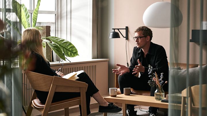Find gaveguides til alle lejligheder hos Nordic Nest. Her ser du en samling af forskellige vaser, alle fra Iittala.