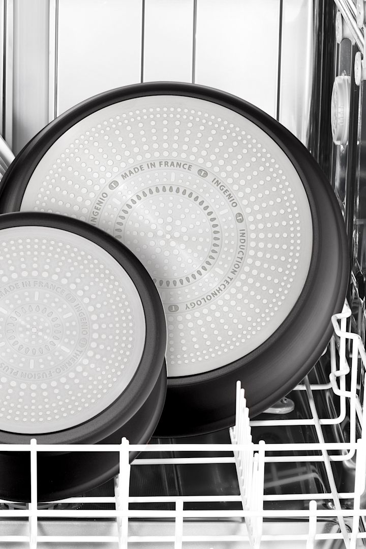 Ingenio Unlimited stegepande- og grydesæt fra Tefal tåler opvaskemaskine.