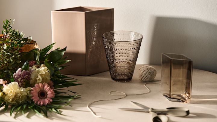 Gaveguide og gavetips hos Nordic Nest. Her vaser fra Iittala.