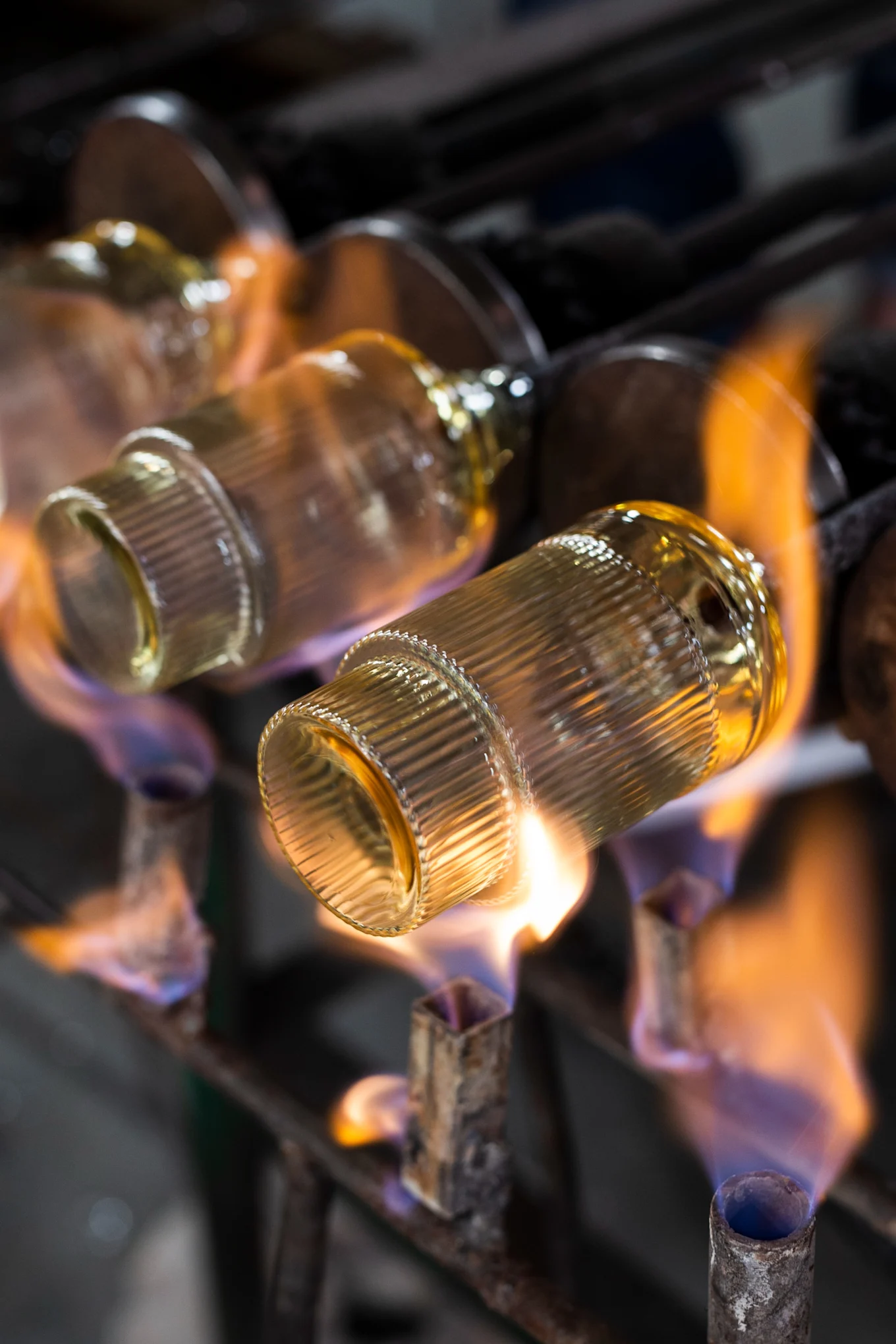 Ripple Long drink glas fra Ferm Living er håndblæst, så hvert glas er unikt